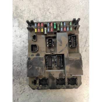CAJA RELES / FUSIBLES 9651197680A 9651196980 BSIJ0400