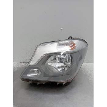 FARO IZQUIERDO A9068202361 1ED01103001 