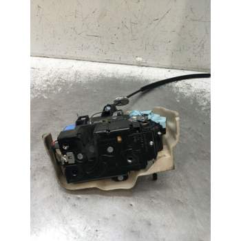MOTOR CIERRE CENTRALIZADO DELANTERO DERECHO 5P 2003
