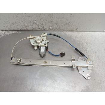 ELEVALUNAS DELANTERO DERECHO W115010 5P 427200 2012