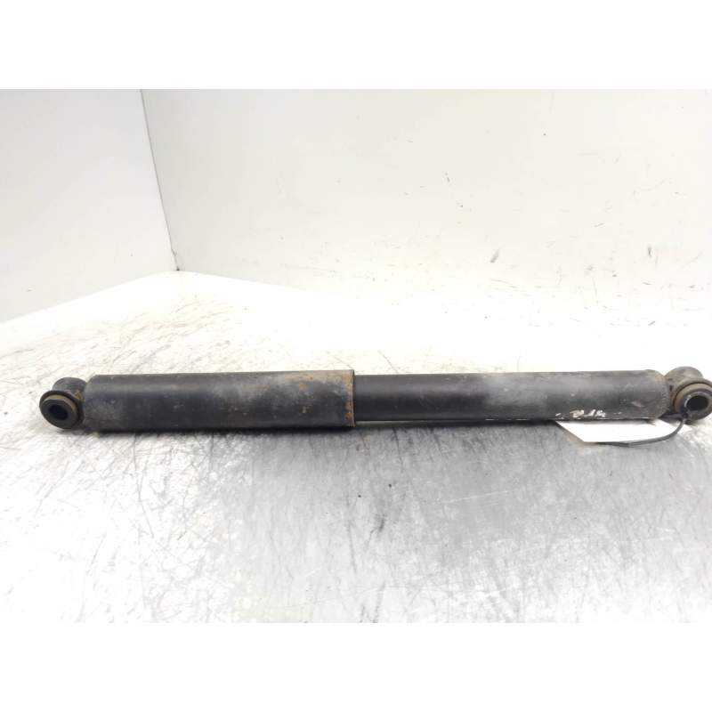 Recambio de amortiguador trasero para nissan pick-up (d22) king cab 4x4 referencia OEM IAM   