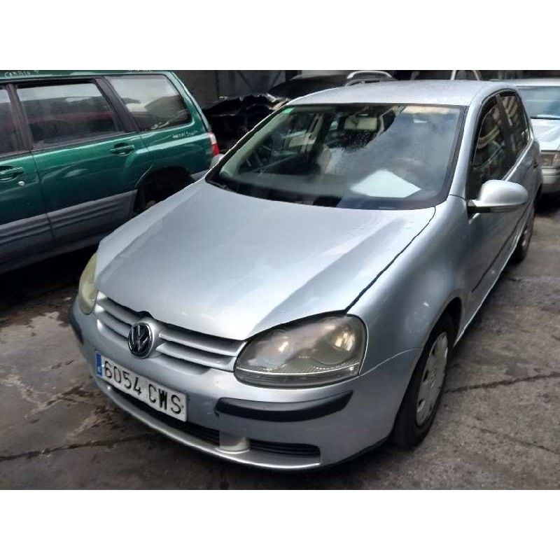 volkswagen golf v berlina (1k1) del año 2004