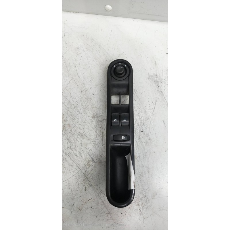 Recambio de mando elevalunas delantero izquierdo para renault espace iv (jk0) 1.9 dci diesel referencia OEM IAM 8200328426  