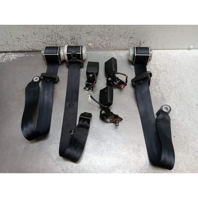 Recambio de juego cinturones trasero para tata indica vista 1.3 crdi referencia OEM IAM  5P 2012