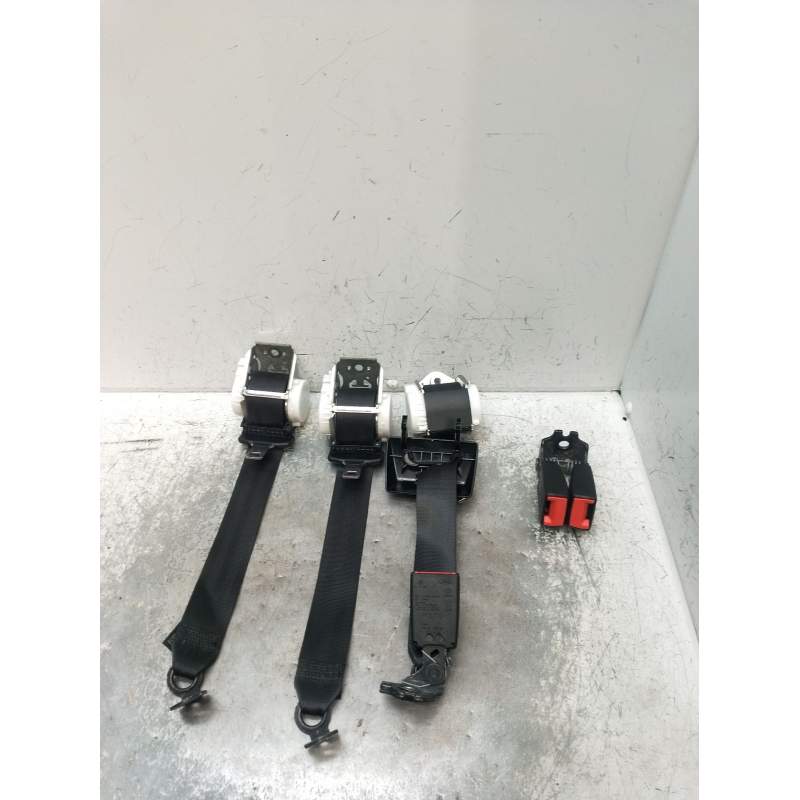 Recambio de juego cinturones trasero para ford focus iii 1.5 tdci referencia OEM IAM  5P 