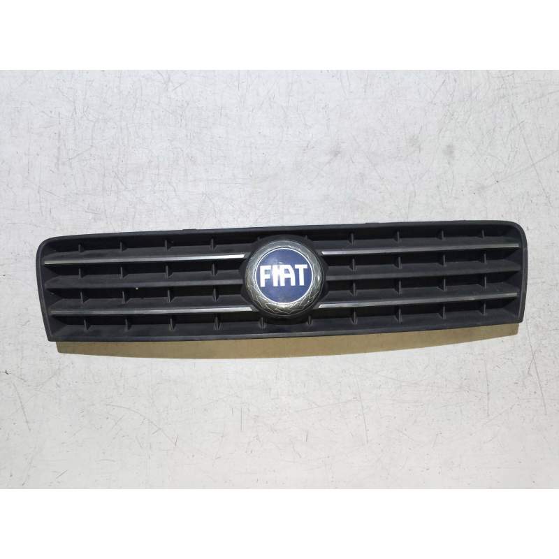Recambio de rejilla delantera para fiat punto berlina (188) 1.3 jtd cat referencia OEM IAM   