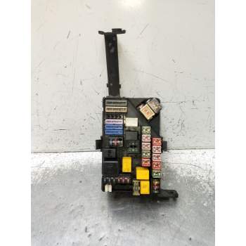CAJA RELES / FUSIBLES 2X16238 912804A731 2001