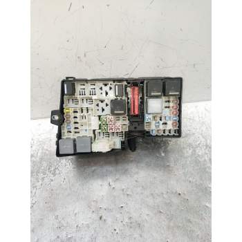 CAJA RELES / FUSIBLES F1FT14K733HHC 15TDCI 2014