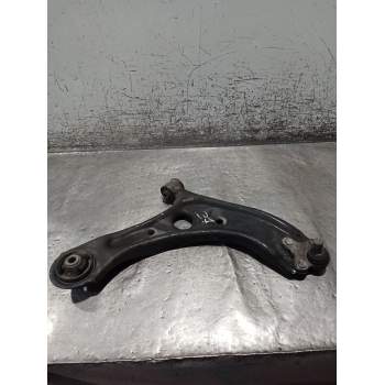 BRAZO SUSPENSION INFERIOR DELANTERO DERECHO 16GDI 2015
