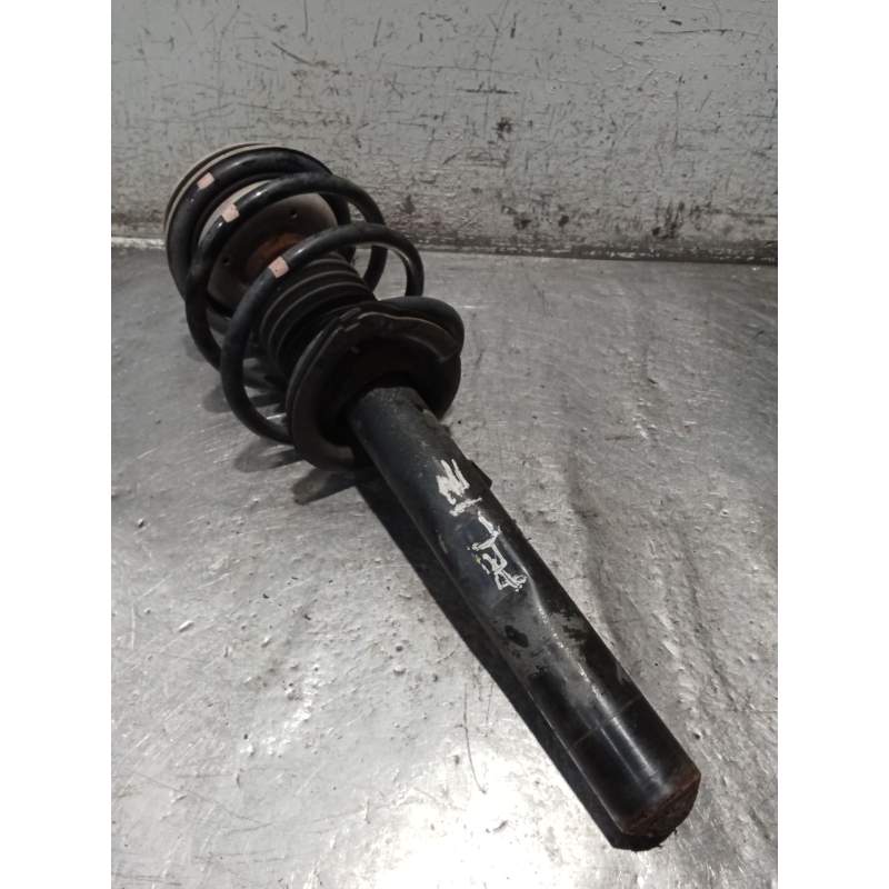 Recambio de amortiguador delantero izquierdo para bmw 3 (e46) 330 xd referencia OEM IAM  330XD 2001