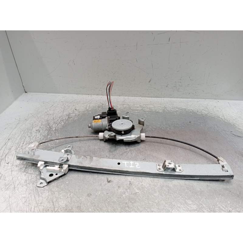 Recambio de elevalunas trasero izquierdo para renault koleos expression referencia OEM IAM 82701JYRL 5P 