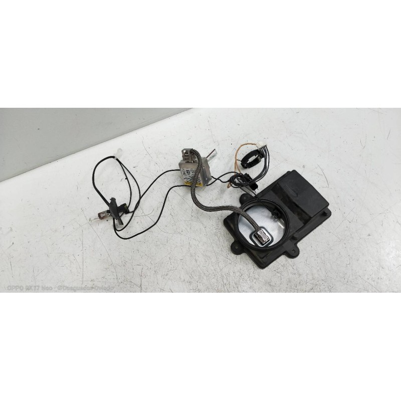 Recambio de centralita faros xenon para citroen c4 coupe collection referencia OEM IAM 89035114  