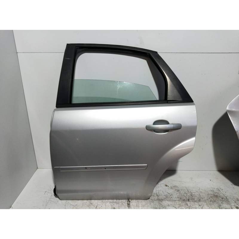 Recambio de puerta trasera izquierda para ford focus berlina (cap) ambiente (d) referencia OEM IAM  5P 2005