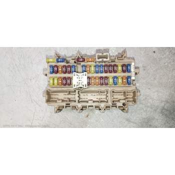 CAJA RELES / FUSIBLES 4CL0B C23995E27 