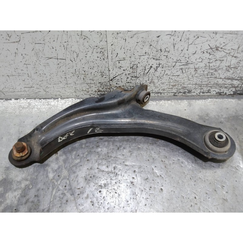 Recambio de brazo suspension inferior delantero izquierdo para renault clio iv business referencia OEM IAM   