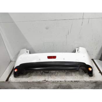 PARAGOLPES TRASERO 
