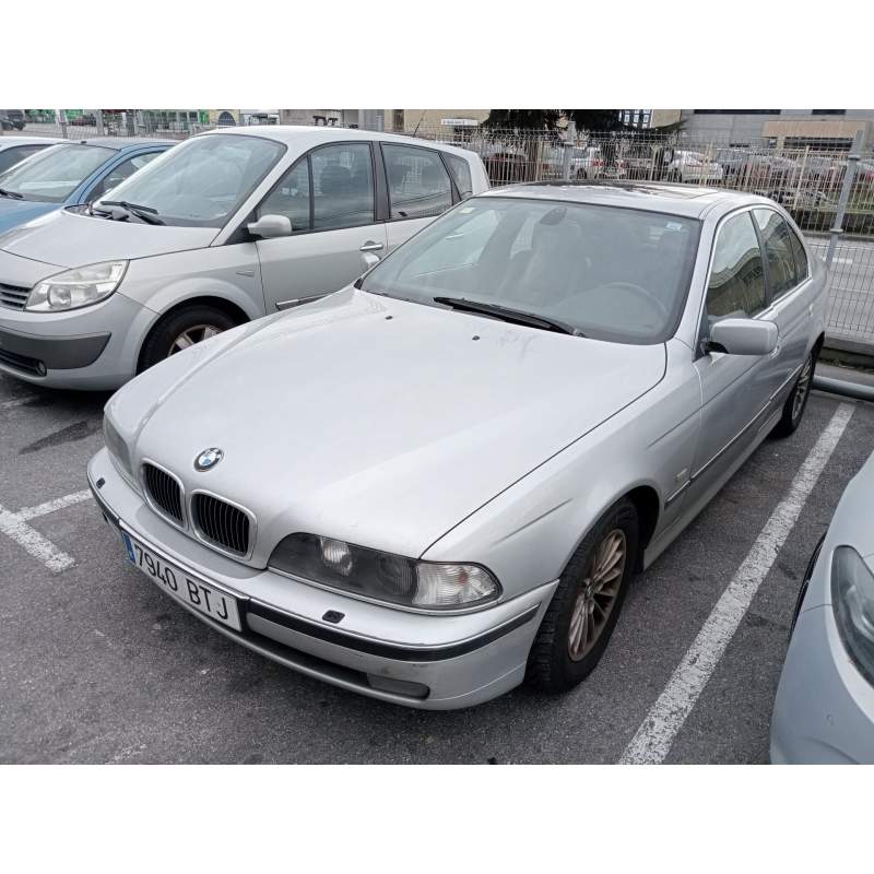 BMW 5 (E39)