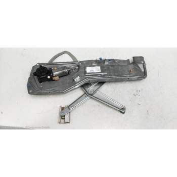 ELEVALUNAS DELANTERO DERECHO 