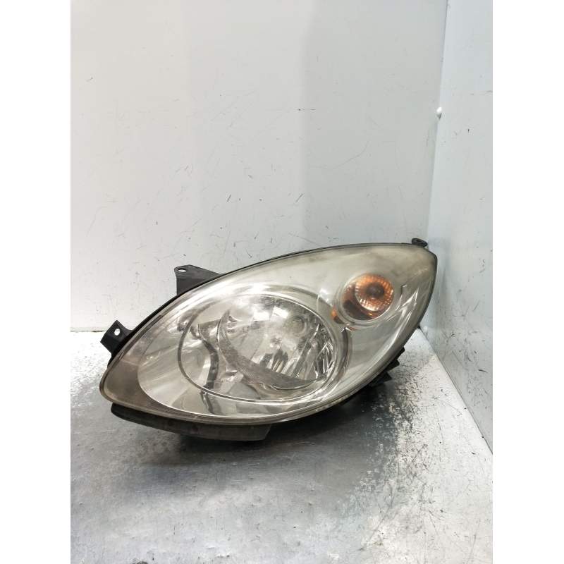 Recambio de faro izquierdo para renault twingo ii (cn0_) 1.2 (cn0d) referencia OEM IAM   2007