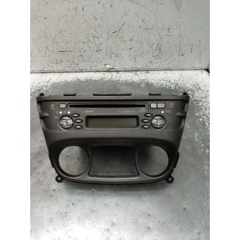 SISTEMA AUDIO / RADIO CD 28185BN321 PN2424M 2000