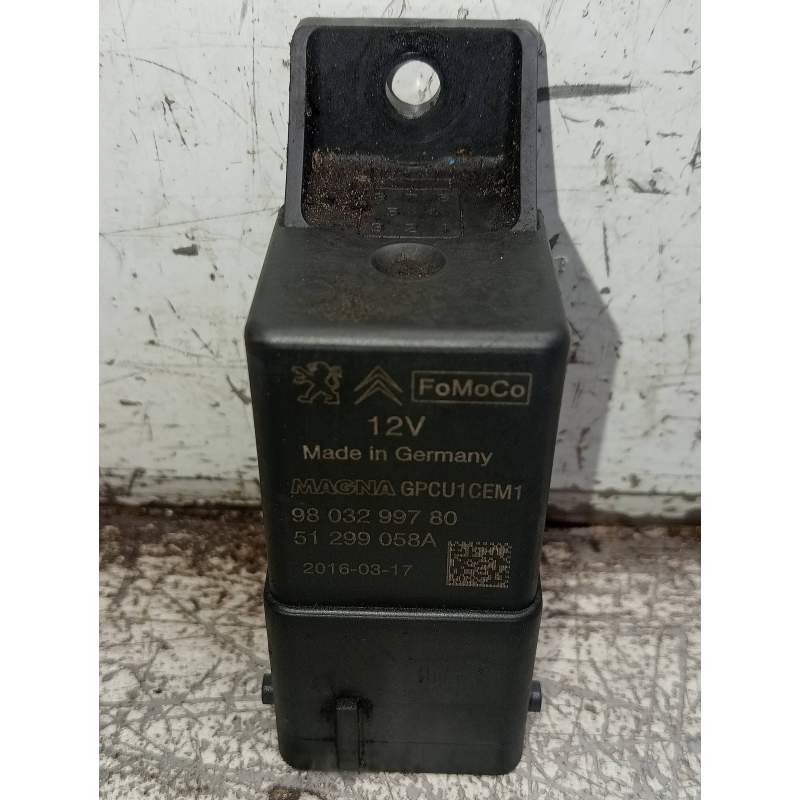 Recambio de caja precalentamiento para peugeot partner kombi access referencia OEM IAM 9303299780 51299058A 