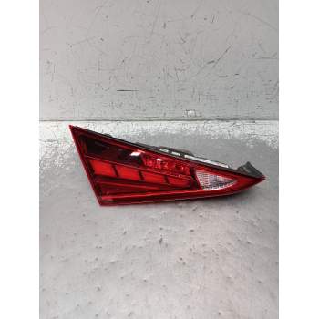 PILOTO TRASERO IZQUIERDO INTERIOR A2069063900 606632001 23100758030 2021