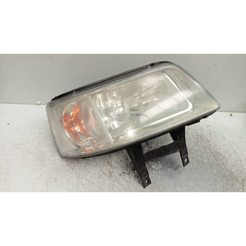 Recambio de faro derecho para volkswagen t5 transporter/furgoneta caja cerrada referencia OEM IAM 7H1941016S 0301191302 