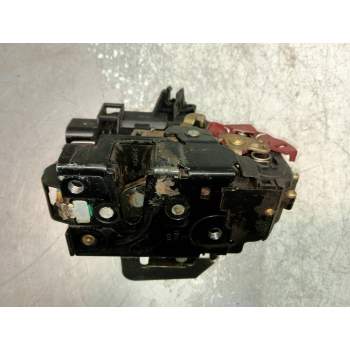 MOTOR CIERRE CENTRALIZADO DELANTERO DERECHO 8E1837016C 5P 2001