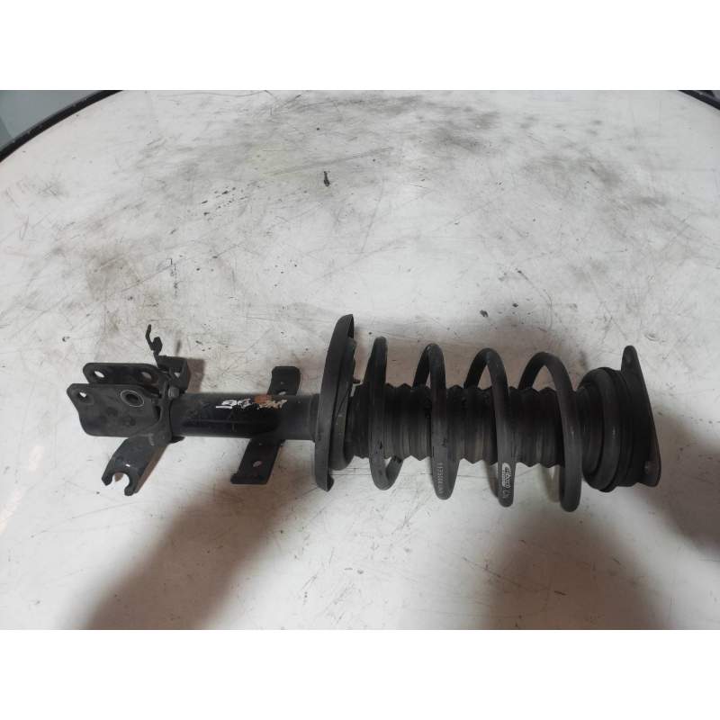 Recambio de amortiguador delantero derecho para renault clio iv business referencia OEM IAM 543020808R 1.5DCi 12