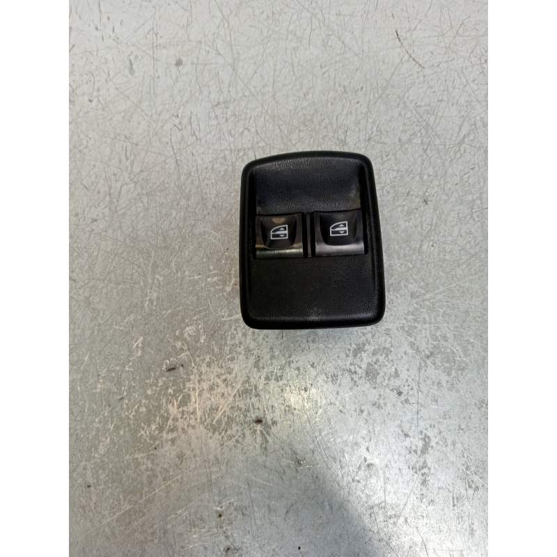 Recambio de mando elevalunas delantero izquierdo para renault kangoo profesional referencia OEM IAM 254110431R  5P