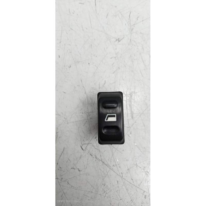 Recambio de mando elevalunas delantero izquierdo para citroën xsara berlina 1.9d seduction referencia OEM IAM   