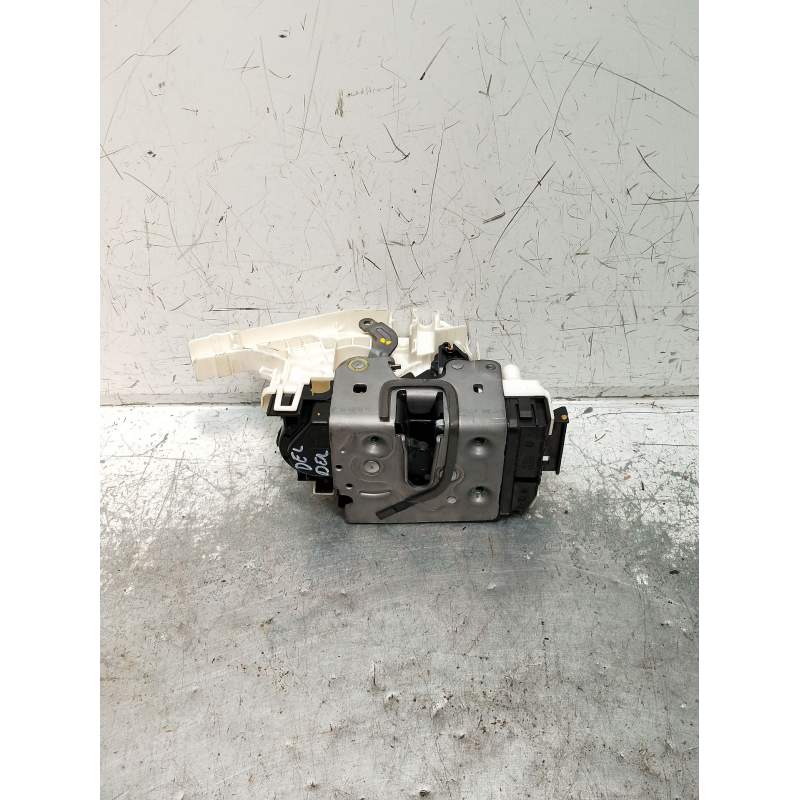 Recambio de motor cierre centralizado delantero derecho para infiniti q30 2.2 d referencia OEM IAM A0997202201 5P 