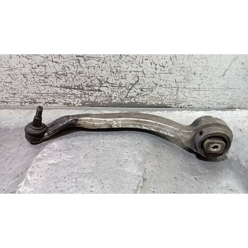 Recambio de brazo suspension inferior delantero izquierdo para audi a4 berlina (b5) 2.4 referencia OEM IAM 4D0407695J  