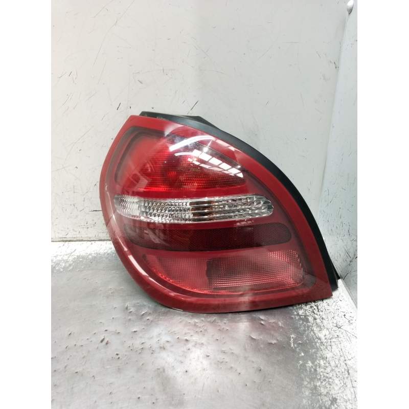 Recambio de piloto trasero izquierdo para nissan almera ii hatchback (n16) 2.2 di referencia OEM IAM   2000