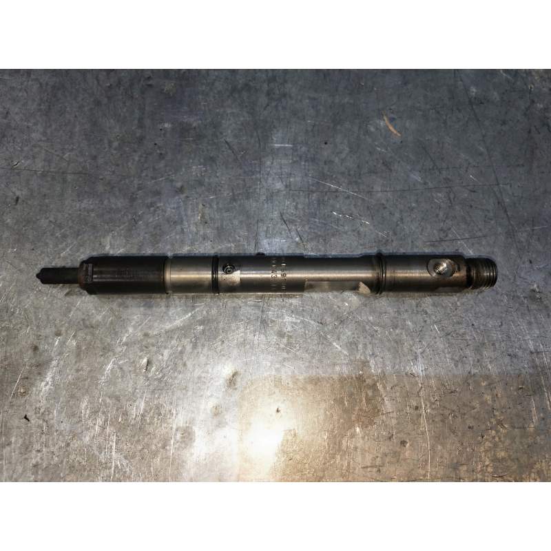 Recambio de inyector para audi a4 avant (8e) 2.5 tdi (114kw) referencia OEM IAM BOSCH 0432133795 2001