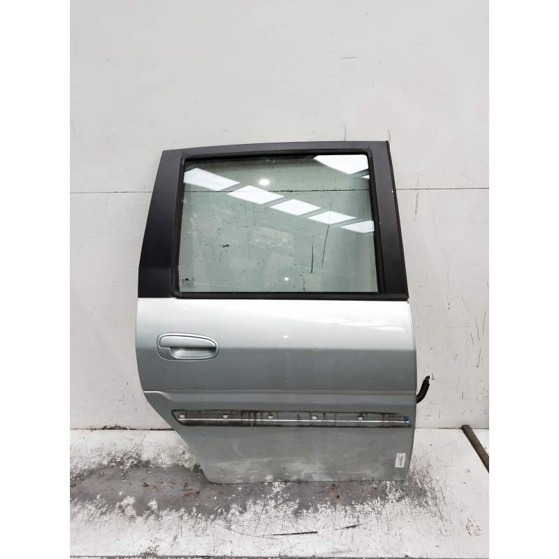 Recambio de puerta trasera derecha para hyundai matrix (fc) 1.5 crdi gls referencia OEM IAM   