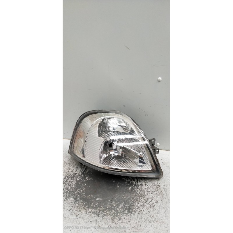 Recambio de faro derecho para renault mascott fg 160. 35/55/65 cabina individual referencia OEM IAM   