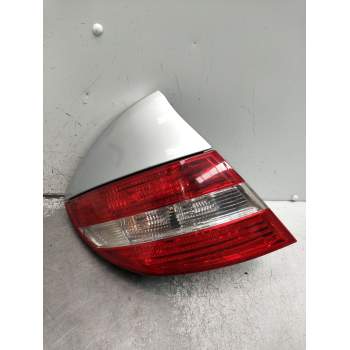 PILOTO TRASERO IZQUIERDO A2038204764KZ DCCL203SXI COUPE