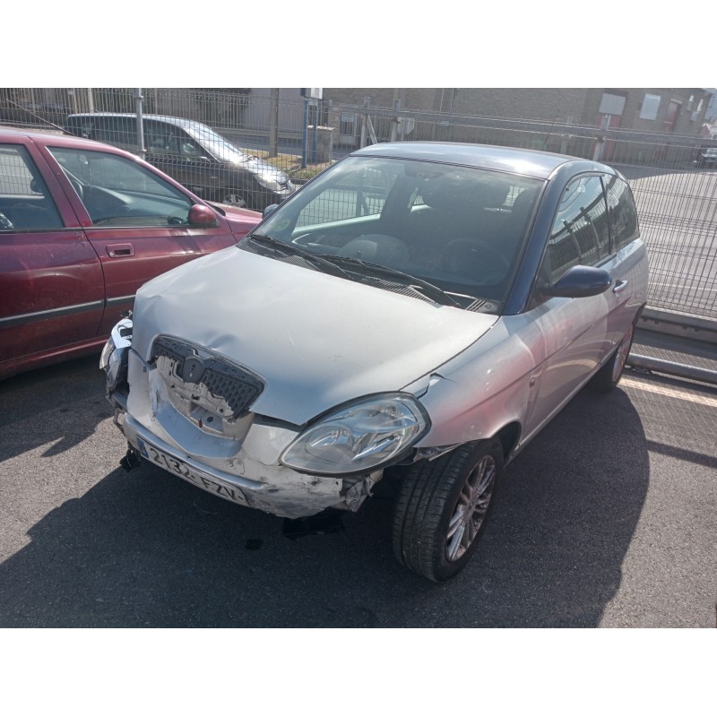 lancia ypsilon (101) del año 2008