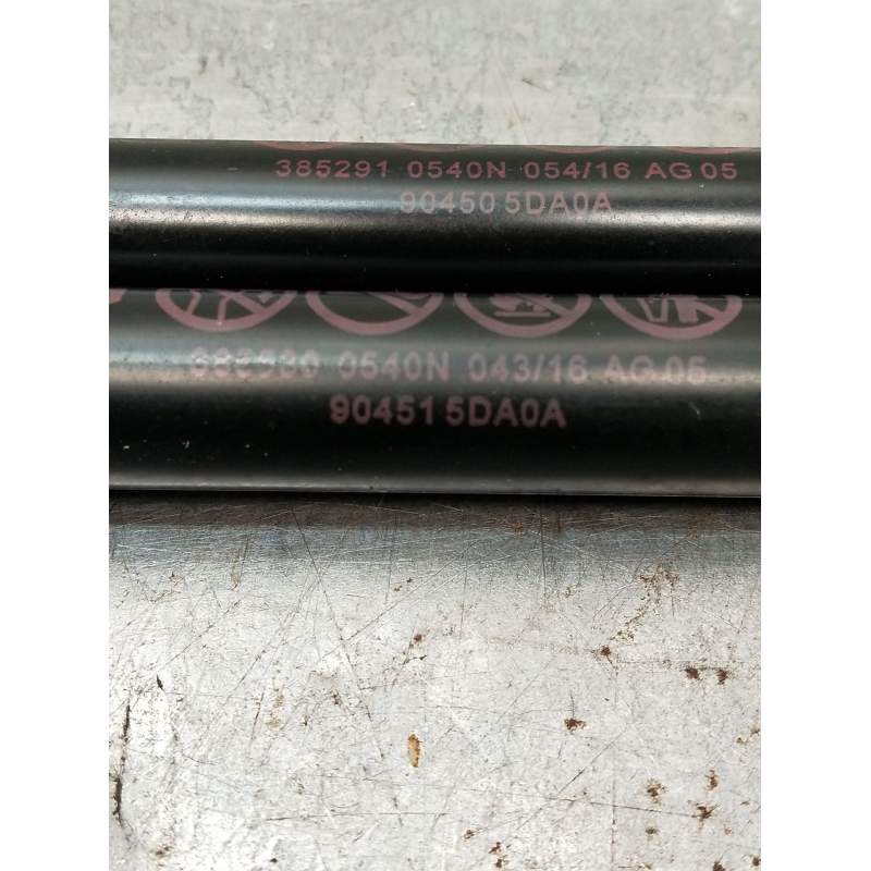 Recambio de amortiguadores maletero / porton para infiniti q30 2.2 d referencia OEM IAM 904515DA0A 904505DA0A 