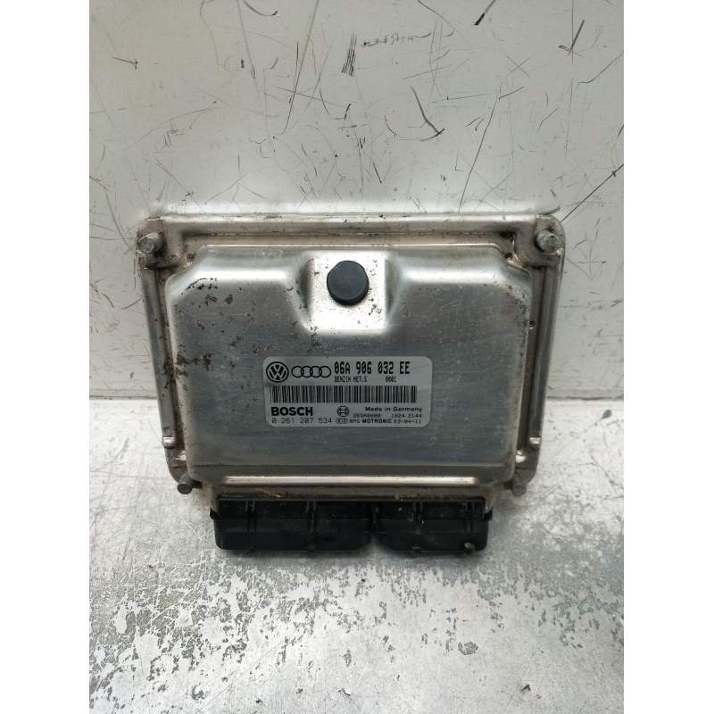 Recambio de centralita motor uce para seat toledo ii (1m2) 1.8 20v referencia OEM IAM 0261207534 06A906032EE 