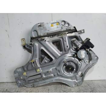 ELEVALUNAS DELANTERO IZQUIERDO 824504D010 5P 2006