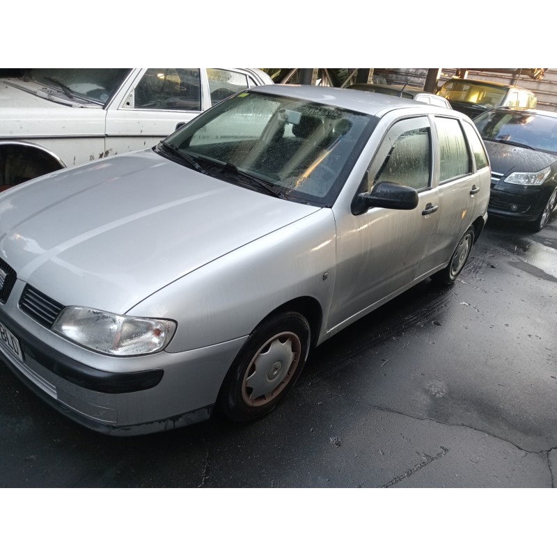 seat ibiza (6k1) del año 2001