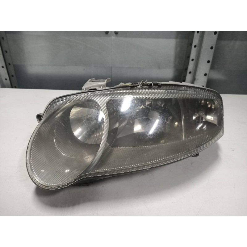 Recambio de faro izquierdo para alfa romeo 147 (190) 1.9 jtd distinctive referencia OEM IAM 0301186201 468261960 