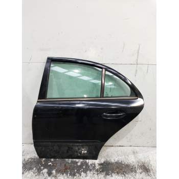 PUERTA TRASERA IZQUIERDA 4P 2002