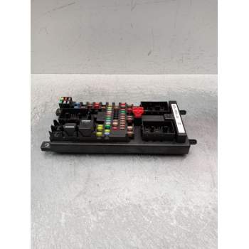 CAJA RELES / FUSIBLES gj3214f041ab 