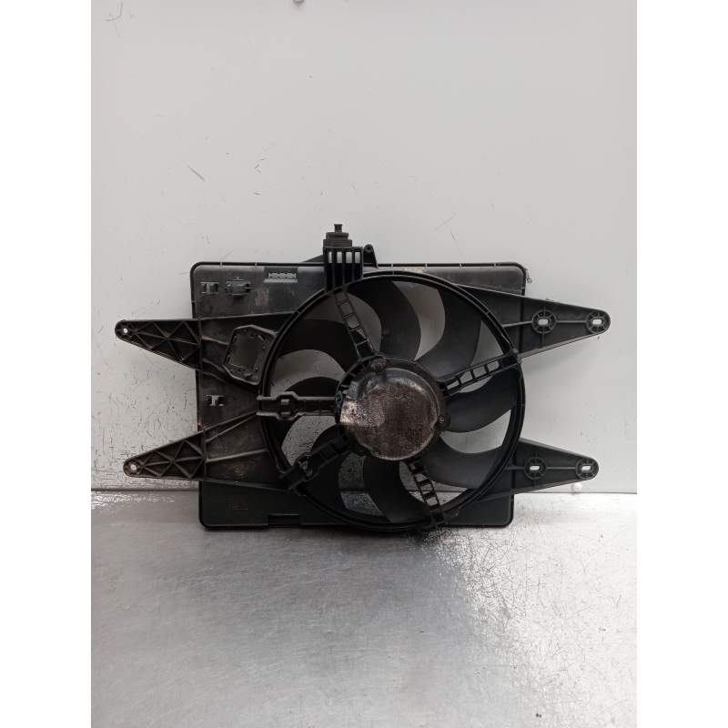 Recambio de electroventilador para fiat doblo furgoneta/monovolumen (223_) 1.9 d (223zxb1a) referencia OEM IAM 834900200  2001