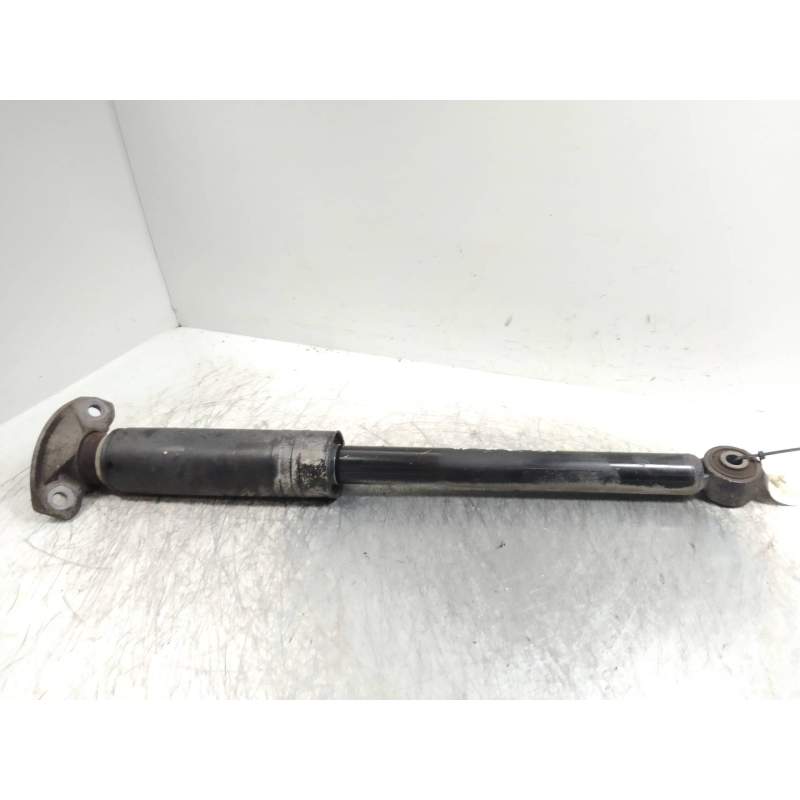 Recambio de amortiguador trasero para opel astra j lim. 1.6 16v cat referencia OEM IAM 13279263  