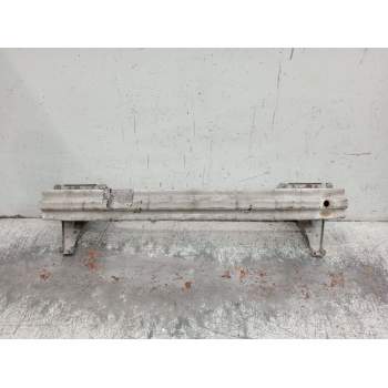 REFUERZO PARAGOLPES DELANTERO 2001