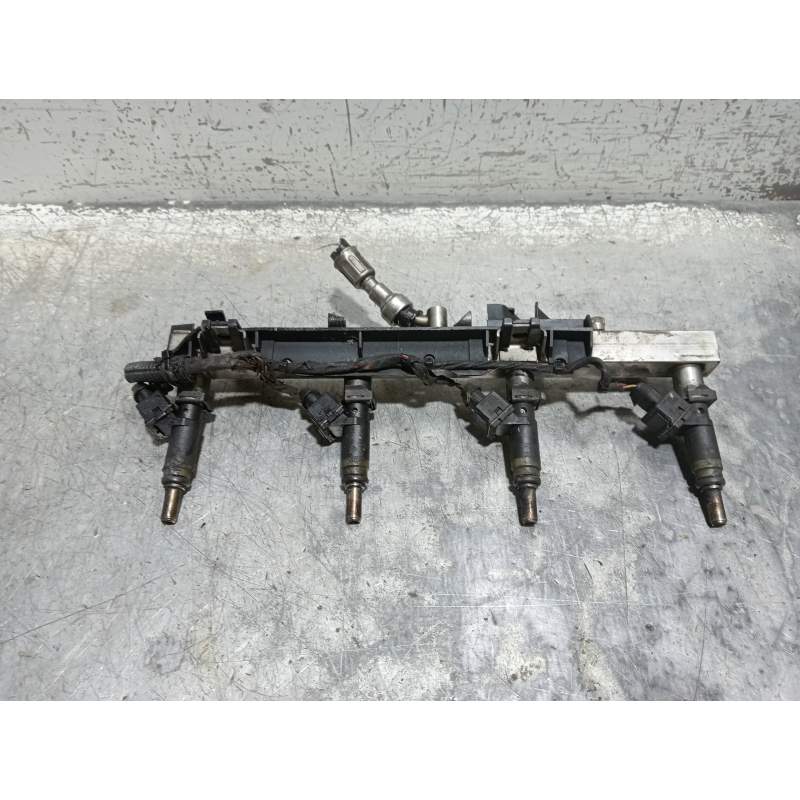 Recambio de rampa inyectora para bmw serie 3 compact (e46) 318ti referencia OEM IAM  318G 2001